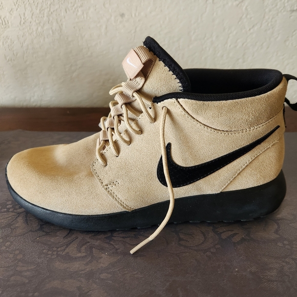 NikeID Roshe Run Youth Size 6.5 - Picture 5 of 10